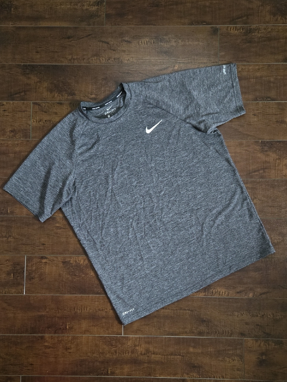 Nike Short-Sleeve Hydroguard Swim Shirt Heather Gray Size Large